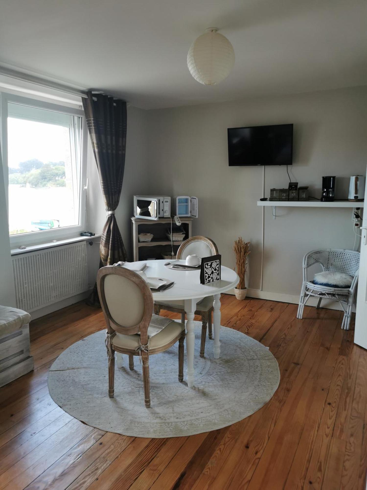 Chambres D'Hotes Vue Mer Entre Plestin Les Greves Et Locquirec Rum bild